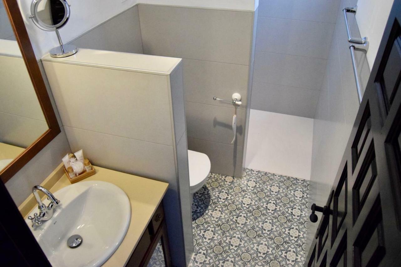 B&B And Apartments Cortijo La Zapatera Канильяс-де-Асеитуно Экстерьер фото
